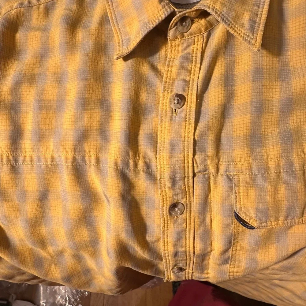 The North Face Mens Plaid Short Sleeve Button‎ Up Shirt Size Medium